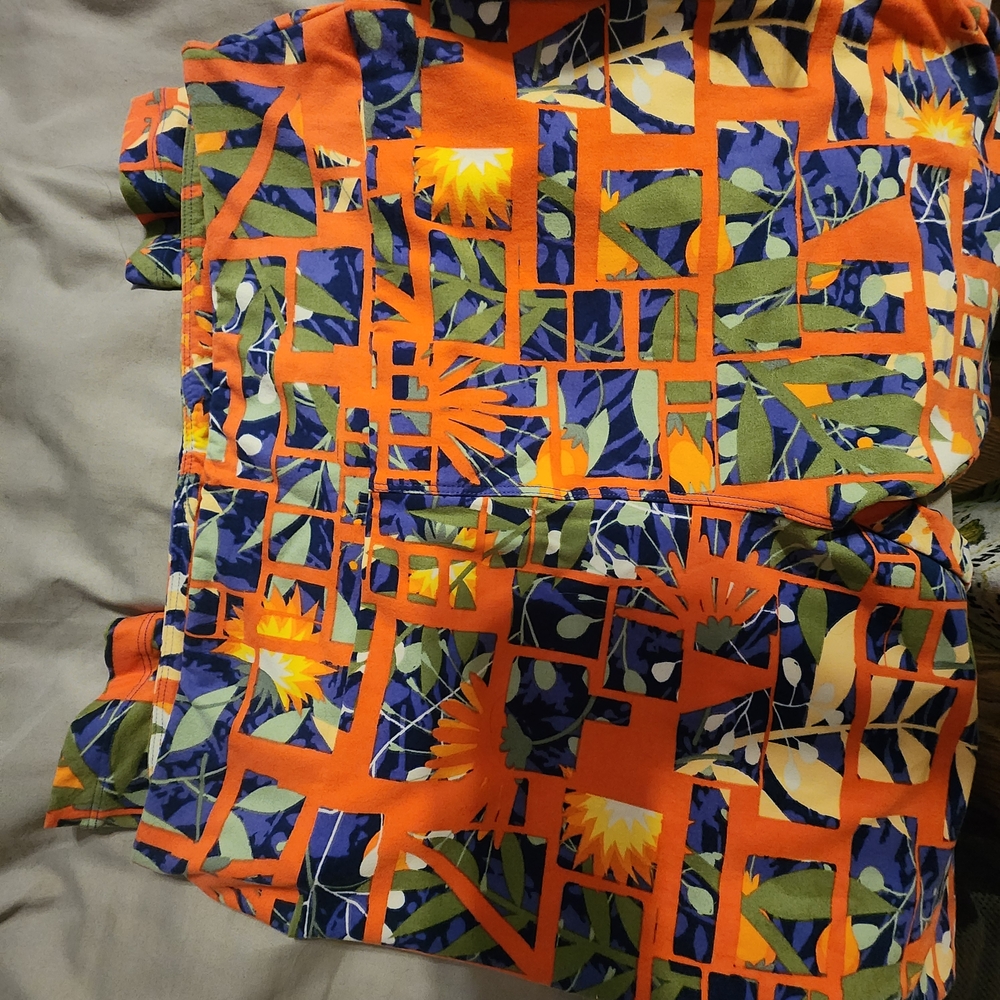 LuLaRoe Vibrant Orange and Blue Patterned Leggings